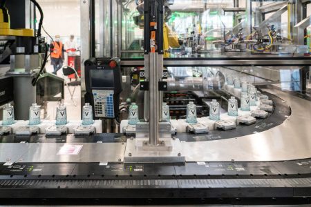 HepcoMotion - How L’Oréal Reduced Throughput Time From 10 Hours to 15 Minutes