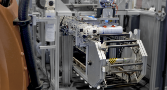 HepcoMotion - Medical Cylinder Transfer | DTS Driven Track System